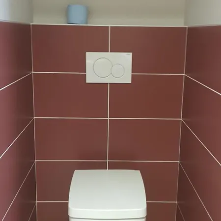 לינה וארוחת בוקר Casa Paulou לארונס